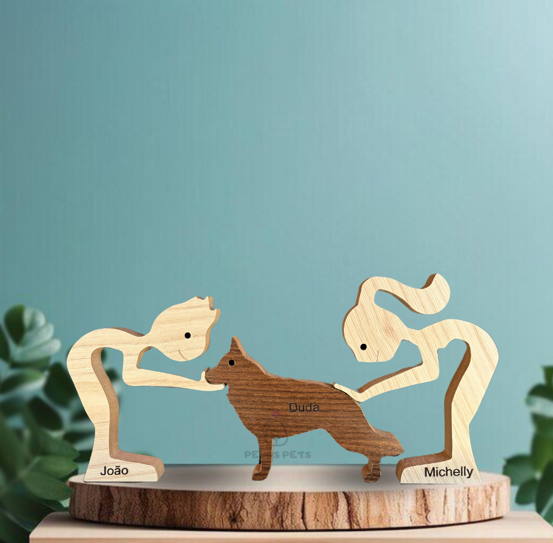 Escultura em Madeira Pelos Pets (Casal + Pet)