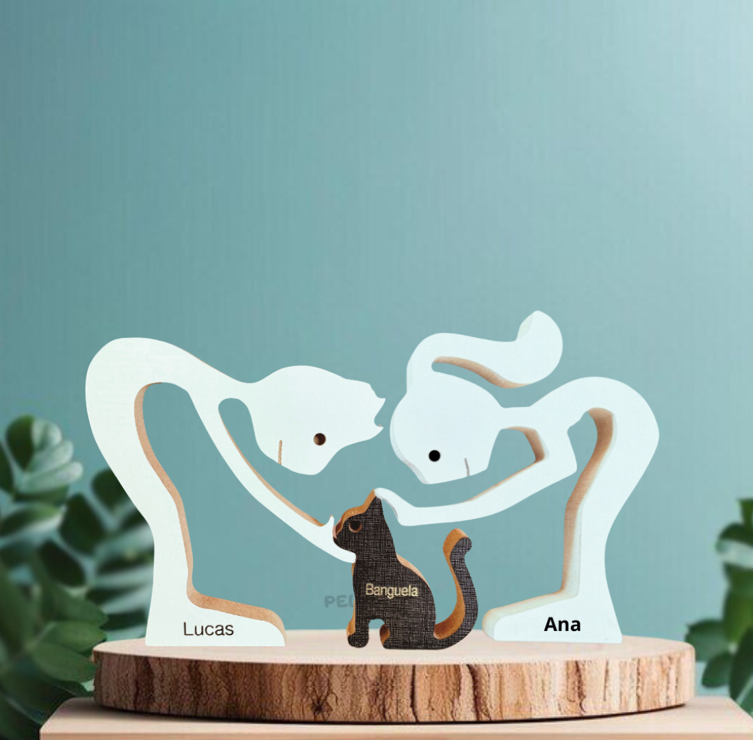 Escultura em Madeira Pelos Pets (Casal + Pet)
