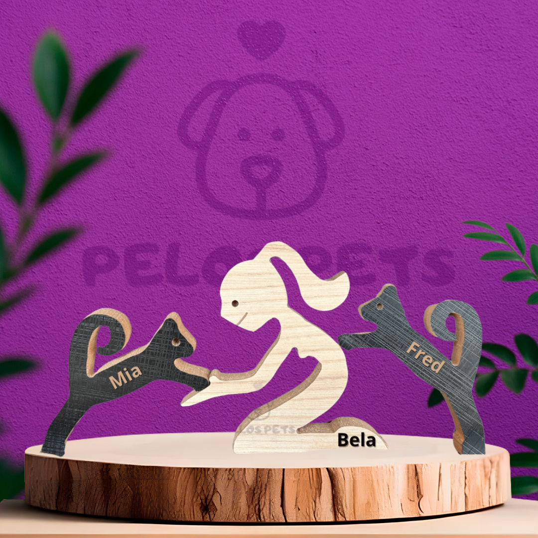Escultura em Madeira Humano e Dois Pets