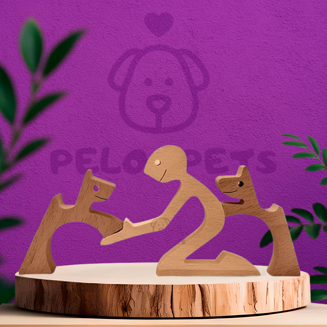 Escultura em Madeira Humano e Dois Pets