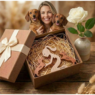 Escultura em Madeira Humano e Dois Pets